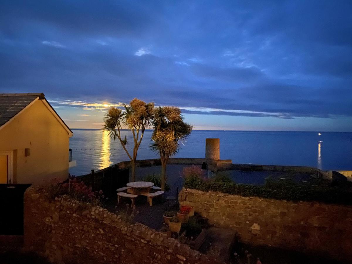 Vitamin Sea With A Sea View And Parking Lyme Regis Exterior photo